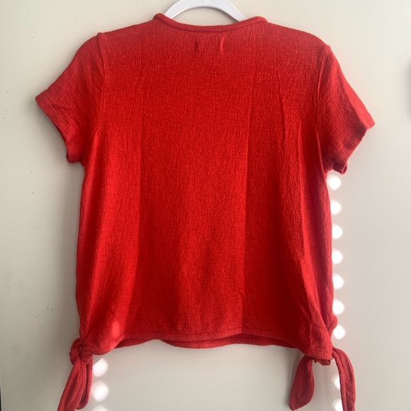Madewell Women’s Modern Side Tie Textured Top - Picture 2 of 4